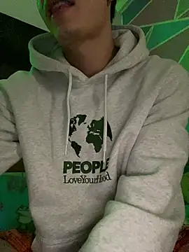 Snapshot of danny_42027 chatting on 03.23.25 danny 42027 online show from 03.23.25