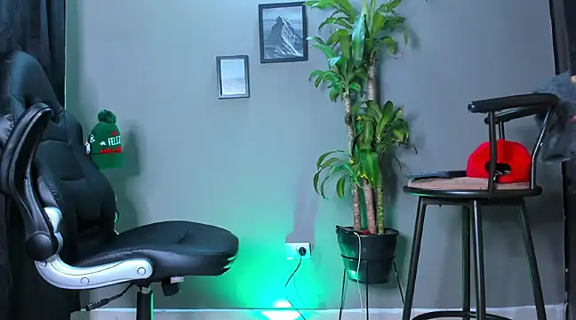 Damian 022 online show from 12.06.24