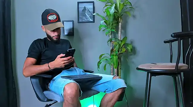 Damian 022 online show from 01.23.25