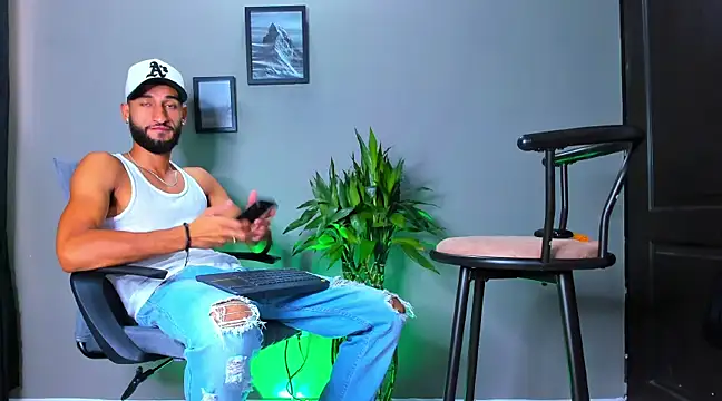 Damian 022 online show from 03.20.25