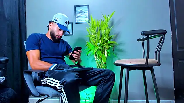 Damian 022 online show from 10.27.25