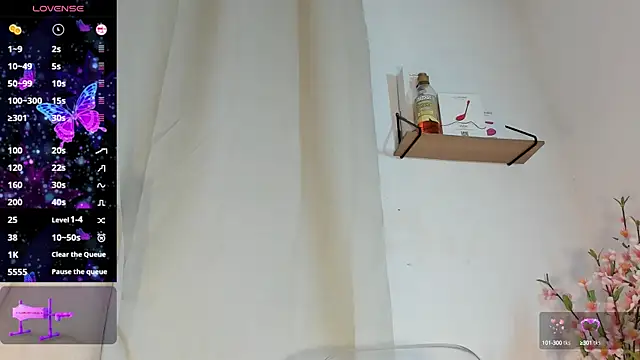 Snapshot of angeli_sexi chatting on 09.13.25 angeli sexi online show from 09.13.25