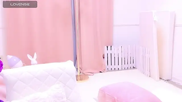 maii- online show from 02.28.25