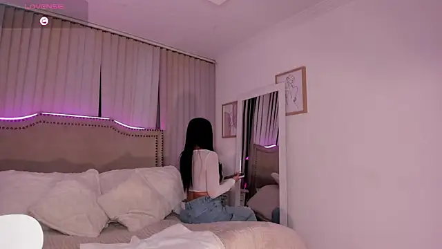 Bella ev online show from 04.02.26