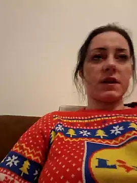 Snapshot of Jasmin-White chatting on 02.07.25 Jasmin-White online show from 02.07.25