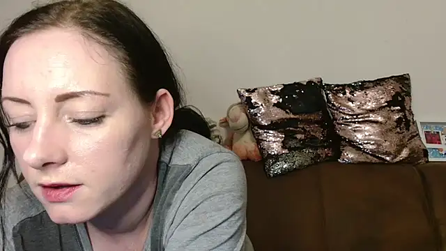 Snapshot of Jasmin-White chatting on 02.16.25 Jasmin-White online show from 02.16.25