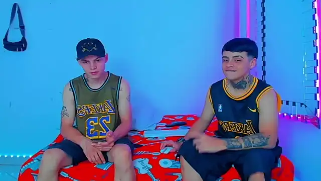 Snapshot of HOT_boy2025 chatting on 12.17.24 HOT boy2025 online show from 12.17.24