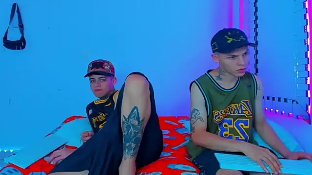 Snapshot of HOT_boy2025 chatting on 12.18.24 HOT boy2025 online show from 12.18.24