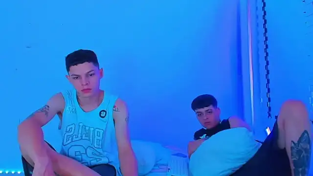 Snapshot of HOT_boy2025 chatting on 01.22.25 HOT boy2025 online show from 01.22.25