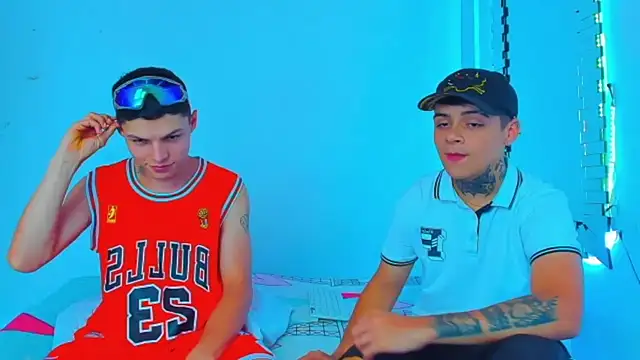 Snapshot of HOT_boy2025 chatting on 02.03.25 HOT boy2025 online show from 02.03.25