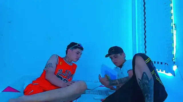 Snapshot of HOT_boy2025 chatting on 02.03.25 HOT boy2025 online show from 02.03.25