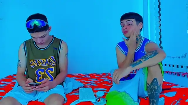 Snapshot of HOT_boy2025 chatting on 02.24.25 HOT boy2025 online show from 02.24.25