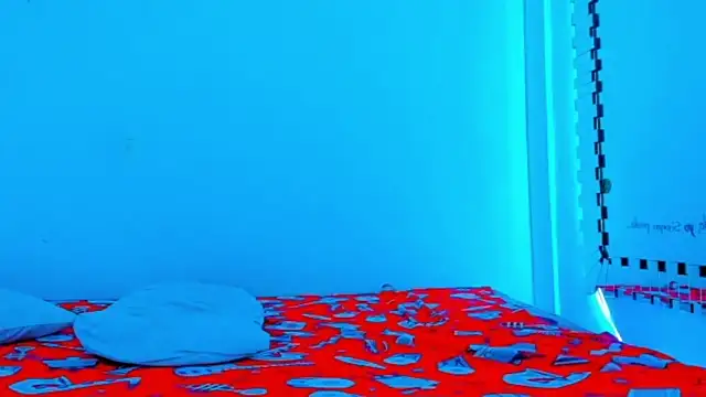 Snapshot of HOT_boy2025 chatting on 03.04.25 HOT boy2025 online show from 03.04.25