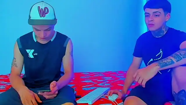 Snapshot of HOT_boy2025 chatting on 03.09.25 HOT boy2025 online show from 03.09.25