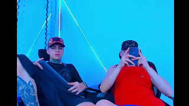 Snapshot of HOT_boy2025 chatting on 09.12.25 HOT boy2025 online show from 09.12.25