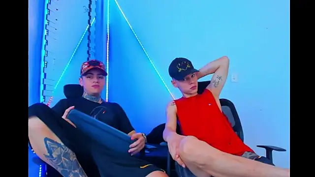 Snapshot of HOT_boy2025 chatting on 09.16.25 HOT boy2025 online show from 09.16.25