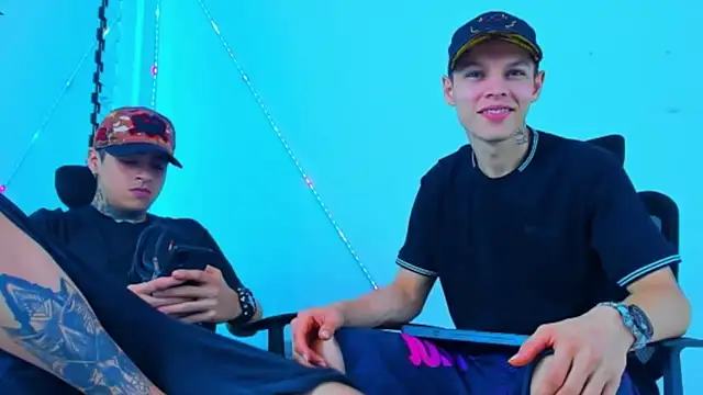 Snapshot of HOT_boy2025 chatting on 10.06.25 HOT boy2025 online show from 10.06.25