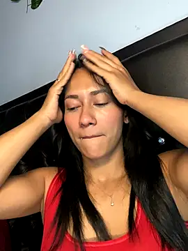 Snapshot of mailyreid chatting on 09.14.25 mailyreid online show from 09.14.25