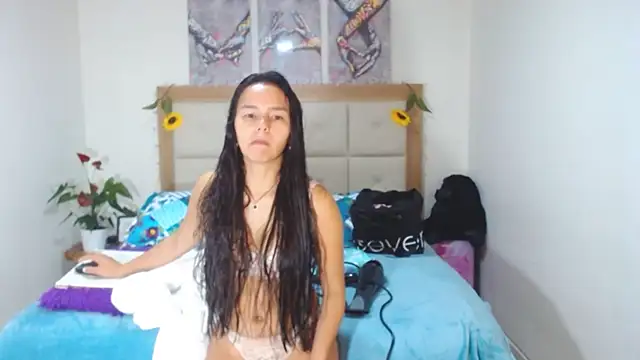 valentina hearts online show from 03.12.25