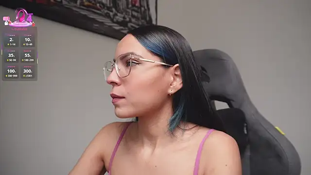 Snapshot of little-eli chatting on 04.15.26 little-eli online show from 04.15.26