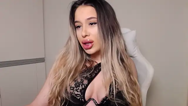 Snapshot of NaughtyAdda chatting on 12.09.24 NaughtyAdda online show from 12.09.24