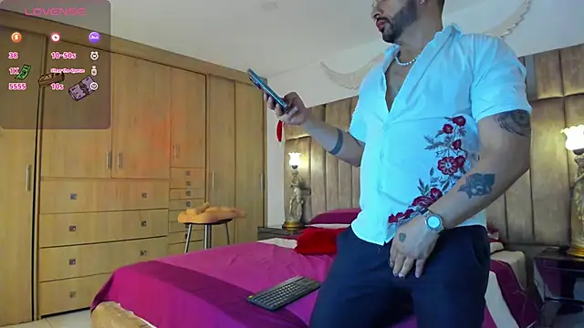 petterwilly1 online show from 12.21.24