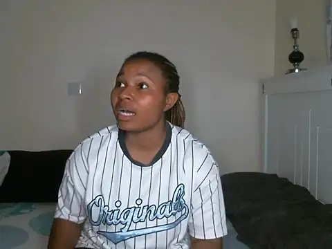 R-thequeen online show from 02.01.25