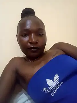 petite 12 online show from 03.03.25