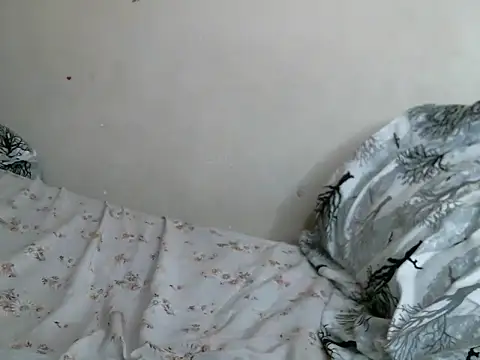 petite 12 online show from 09.19.25