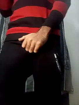 Snapshot of Syco_amanyg chatting on 12.24.24 Syco amanyg online show from 12.24.24