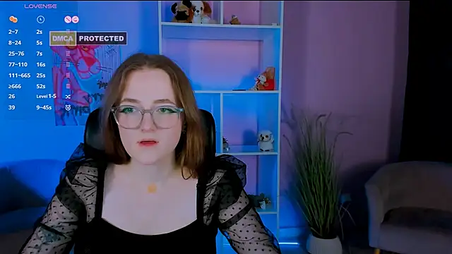 liana kisses online show from 01.07.25