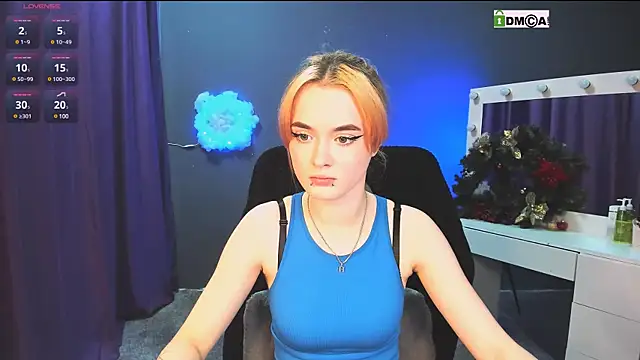 liana kisses online show from 02.04.25