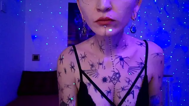 ValeryCrowley14 online show from 12.05.25