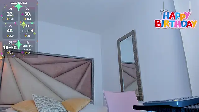 Snapshot of BarbaraKnox_ chatting on 09.21.25 BarbaraKnox online show from 09.21.25