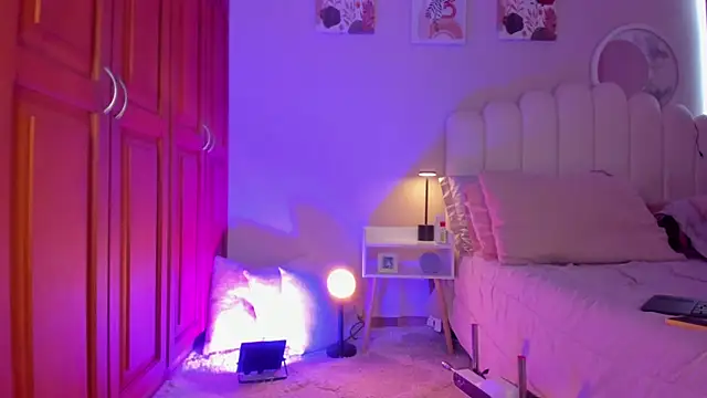 martinaaricci online show from 02.23.26