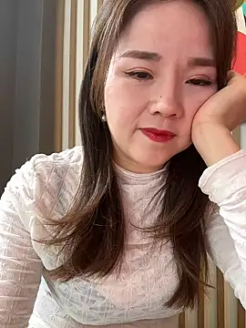 Snapshot of Efangfang chatting on 02.06.25 Efangfang online show from 02.06.25