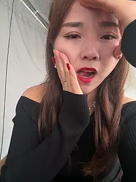 Snapshot of Efangfang chatting on 03.05.25 Efangfang online show from 03.05.25