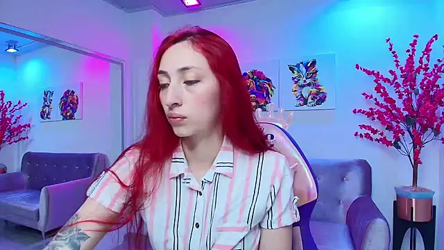 Snapshot of Vermelha_Gremory_ chatting on 01.28.25 Vermelha Gremory online show from 01.28.25