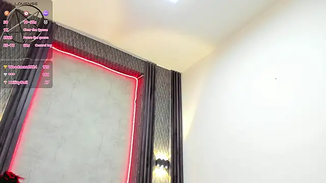 selene red  online show from 03.04.25