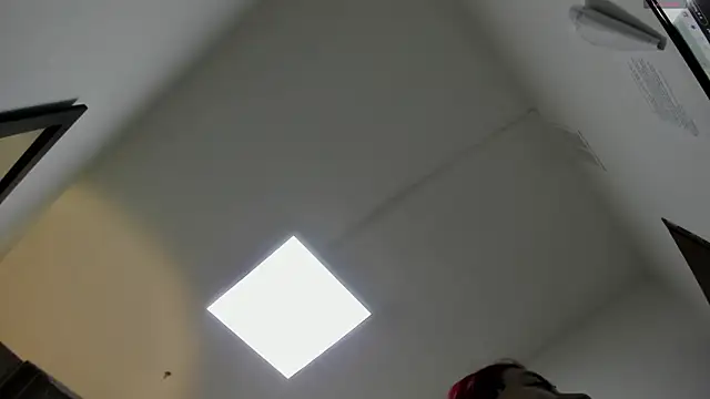 selene red  online show from 09.15.25