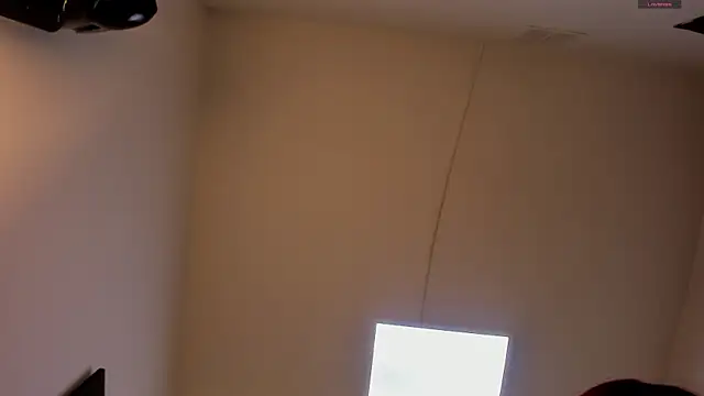 selene red  online show from 10.04.25