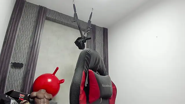 selene red  online show from 02.18.26