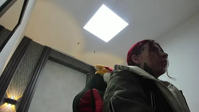 selene red  online show from 04.06.26