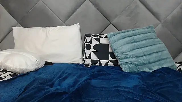 LOYAL SASHA online show from 03.03.25