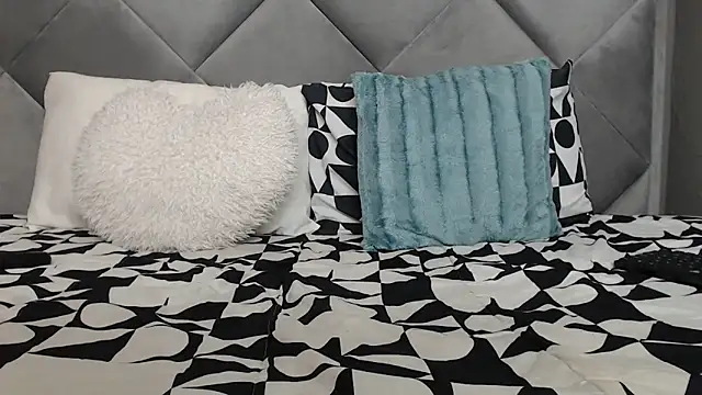 LOYAL SASHA online show from 03.13.25