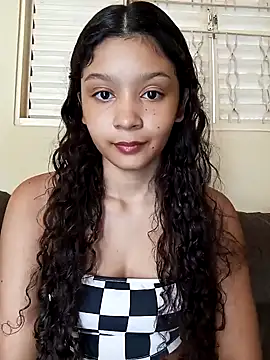 Snapshot of heleny901 chatting on 01.27.25 heleny901 online show from 01.27.25