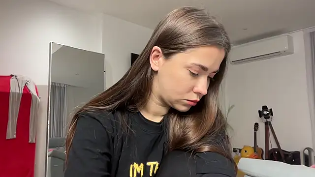 Snapshot of Mika_Miller chatting on 02.06.26 Mika Miller online show from 02.06.26