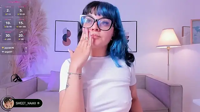 Sweet Namii online show from 12.16.25