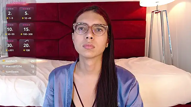 sara saenz99 online show from 01.24.25