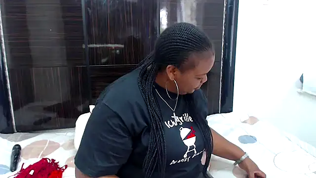 xlover35 online show from 12.19.24